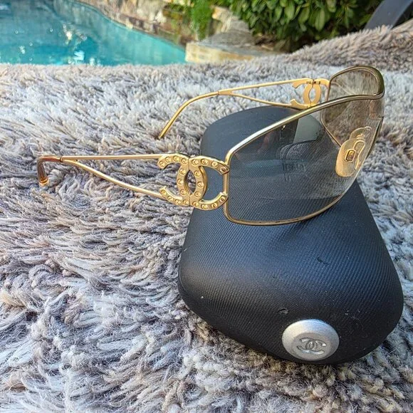 Authentic Chanel Gold Sunglasses crystal CC - Picture 11 of 14